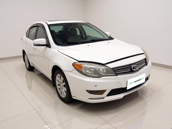 V5 2015 1.5L MT Luxury photo 3