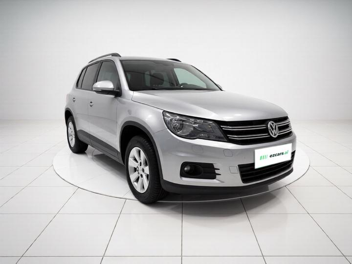 Tiguan 2010 1.8TSI AT RWD photo 3