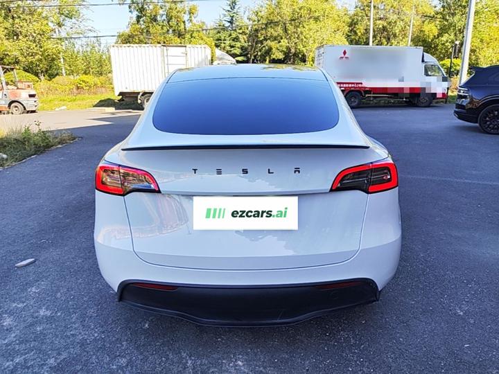 Model Y 2022 Facelift RWD photo 5