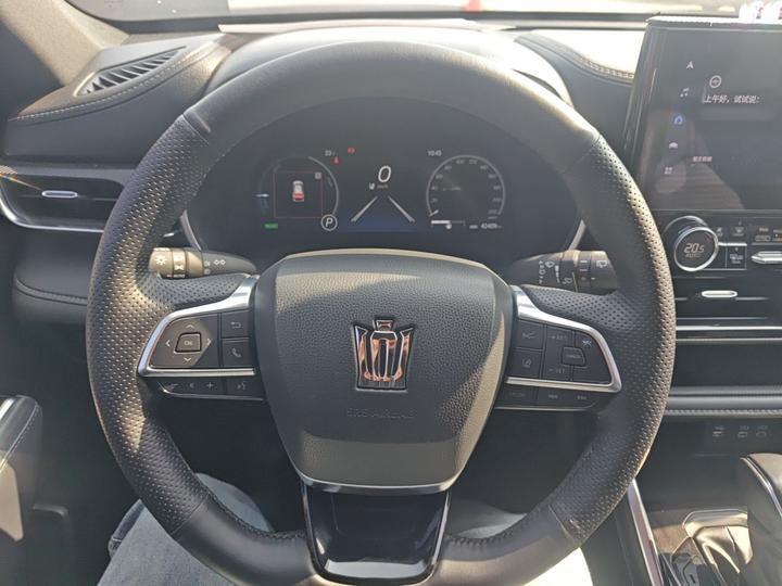 Crown 2023 2.5L HEV AWD Premium photo 3
