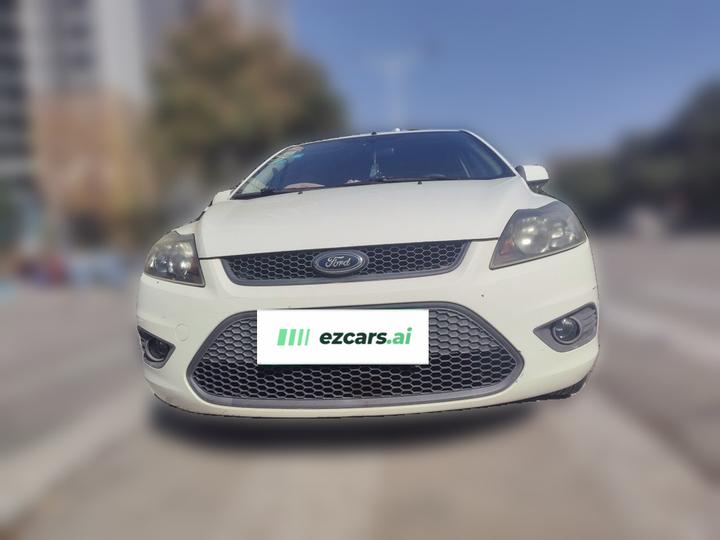 Focus 2013 Hatchback Classic 1.8L AT photo 2