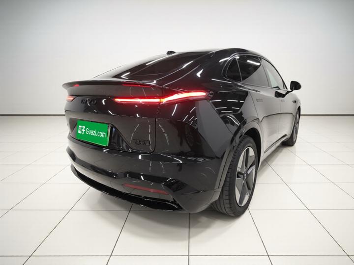 L60 2024 60kWh RWD photo 6