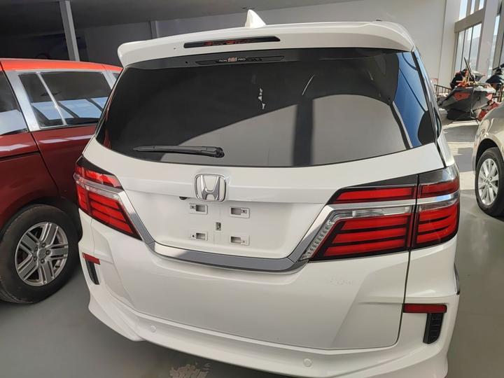 Elysion 2016 2.4L photo 3