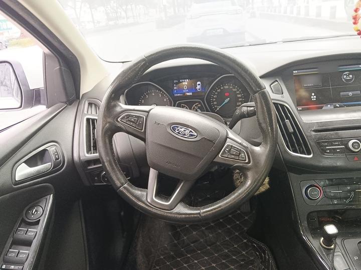 Focus 2015 Sedan EcoBoost 180 AT Elite photo 7