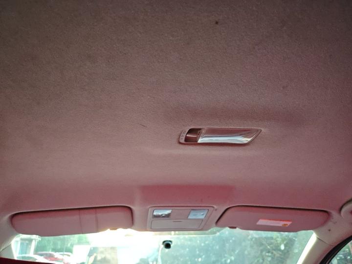 Tiida 2011 1.6L CVT Comfort photo 8