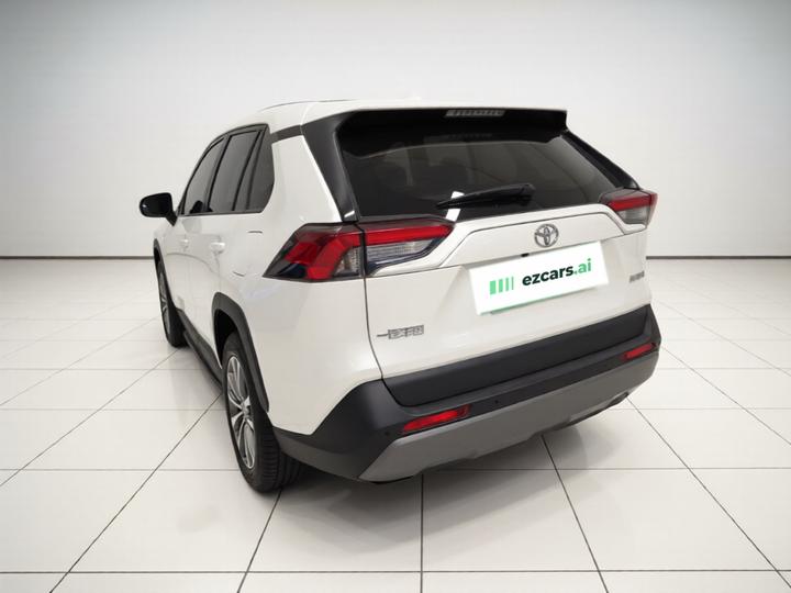 RAV4 2023 2.0L CVT RWD Plus photo 4