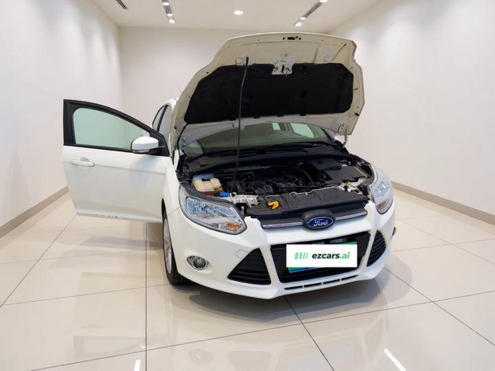 Focus 2012 Hatchback 1.6L AT photo 3