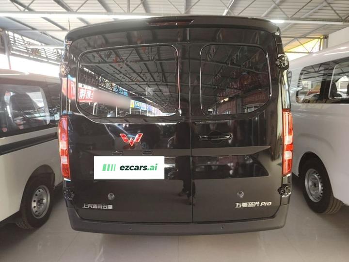 Wuling Pro 2026 405km EV Bus 6-Seater photo 3