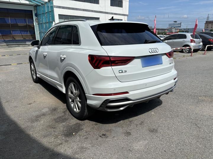 Q3 2019 35 TFSI Progressive Dynamic photo 4