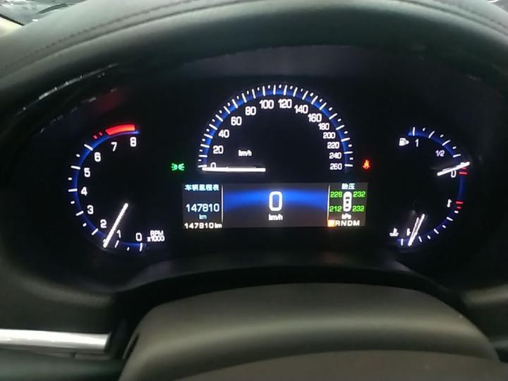 XTS 2016 28T Tech photo 3