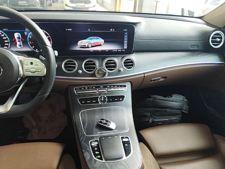 E-Class 2019 E 200 L Sport photo 4