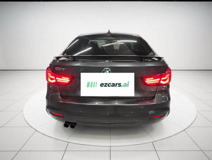 3 SeriesGT 2019 320i M Sport photo 3