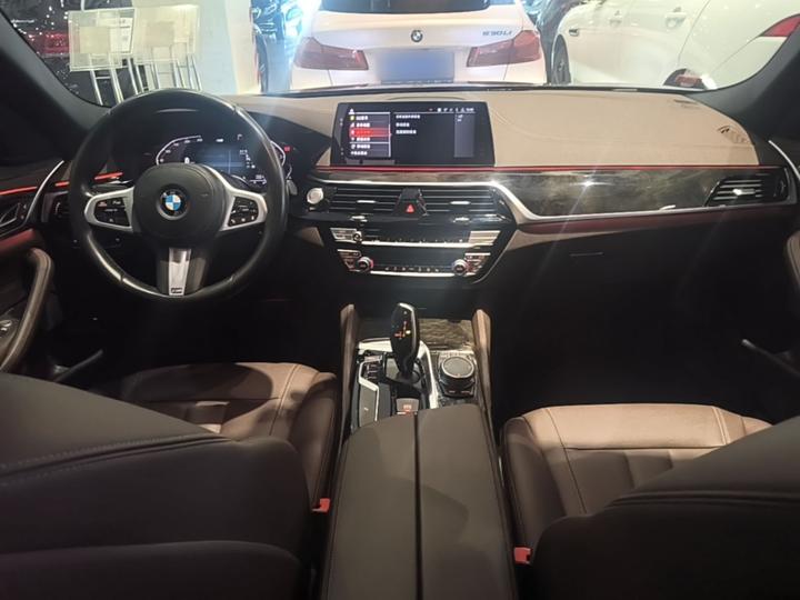 5 Series 2020 525Li M Sport Package photo 5