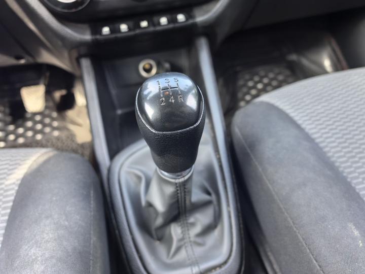 Verna 2017 1.4L MT Refresh Edition China VI photo 5