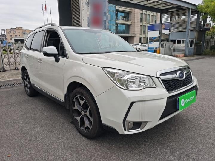 Forester 2015 2.0i Anniversary Edition photo 3