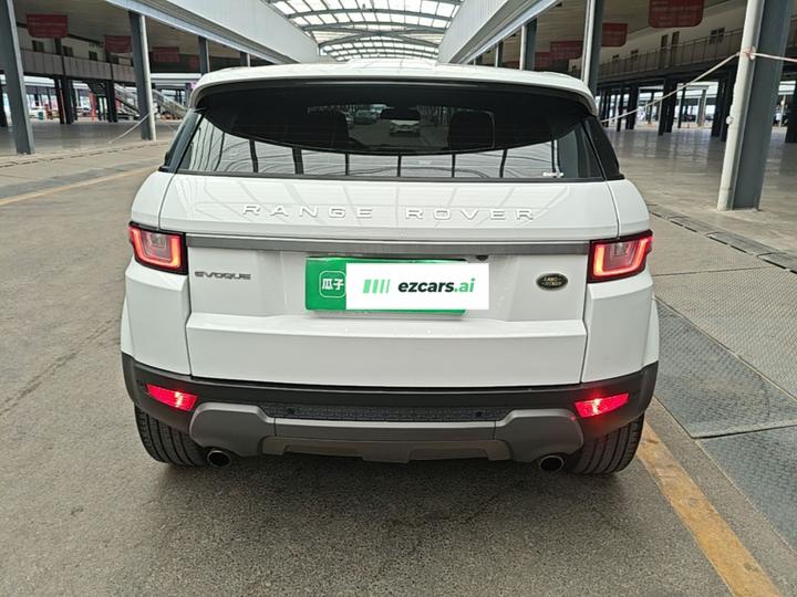 Range Rover Evoque 2016 2.0T SE photo 3