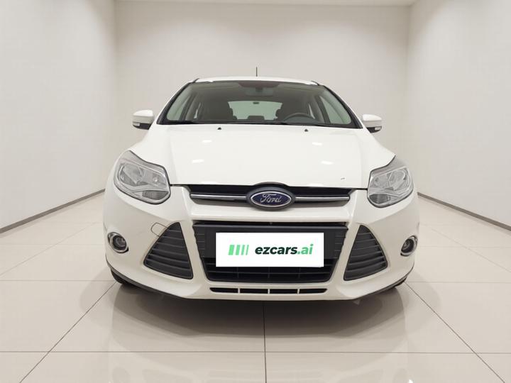 Focus 2012 Hatchback 1.6L AT photo 2