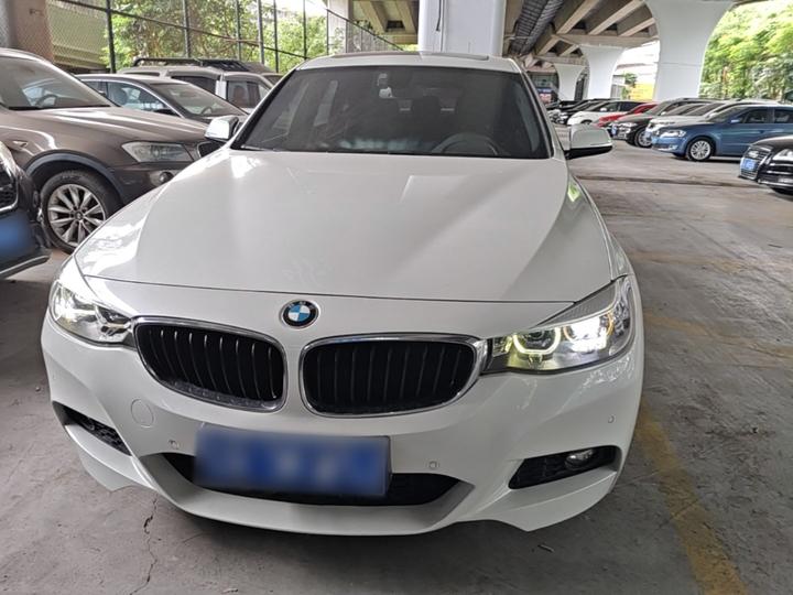 3 SeriesGT 2019 320i M Sport Package photo 2