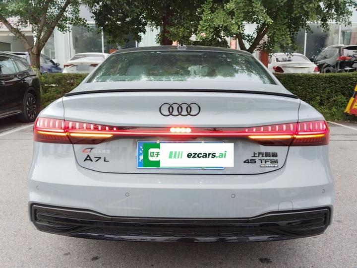 A7L 2024 45 TFSI quattro RS photo 3