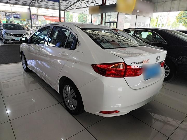 2015 1.5L CVT Comfort photo 4