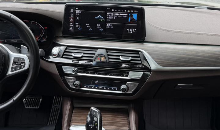 5 Series 2022 Facelift 530Li Exclusive M Sport Package photo 5