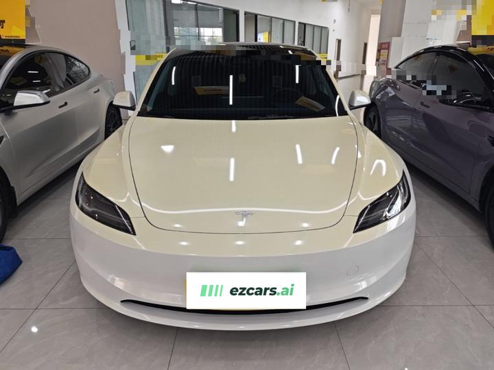 Model 3 2023 Long Range AWD photo 2