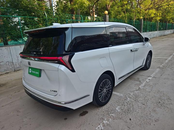 GL8 EV 2024 Smart 7-Seater photo 4
