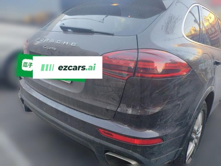 2016 Cayenne Platinum Edition 3.0T photo 6