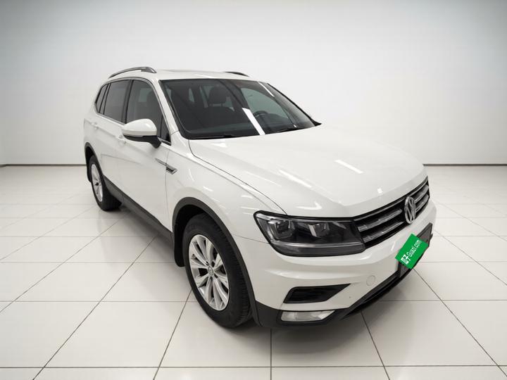 Tiguan L 2018 330TSI AT RWD photo 3
