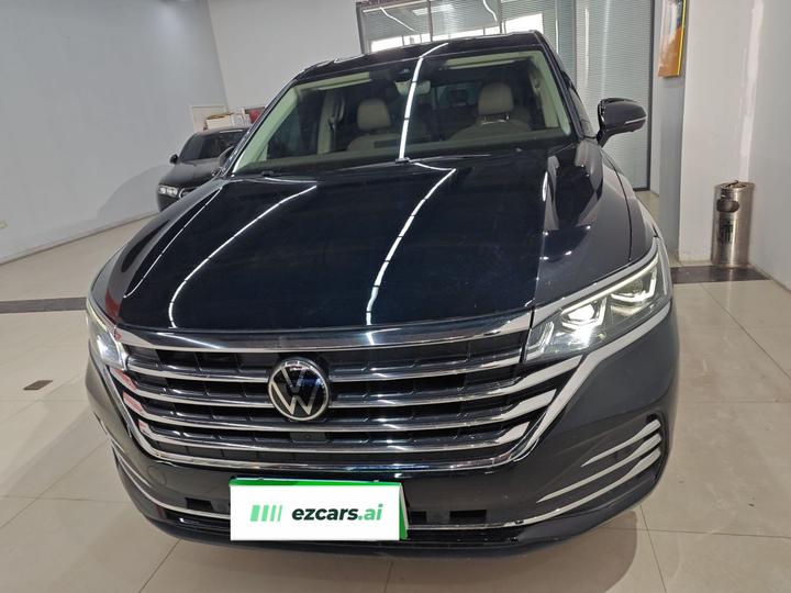 Viloran 2023 380TSI Premium photo 2