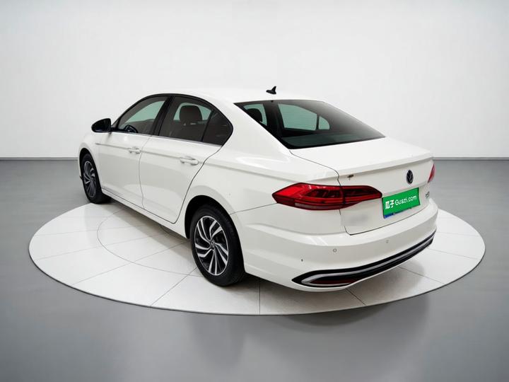 Bora 2023 200TSI DSG photo 4