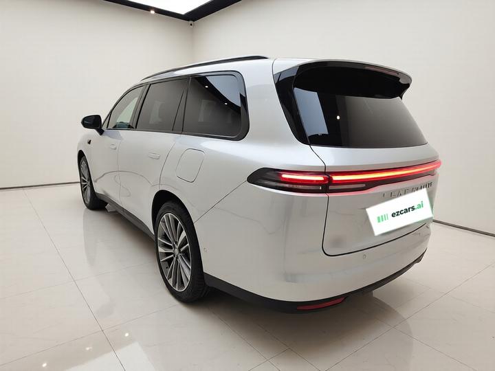 Leapmotor C16 2024 EV 520 Exclusive photo 4