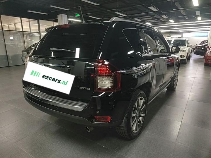 Compass Imported 2015 2.0L RWD Luxury photo 4