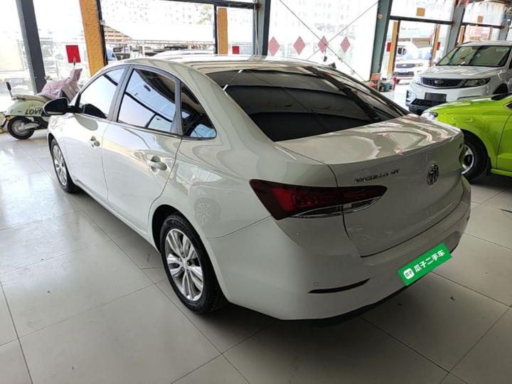 Excelle 2021 Facelift Classic 1.5L AT Elite photo 4