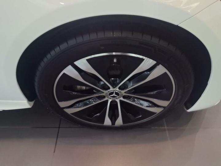C-Class EV 2023 C 350 eL photo 8
