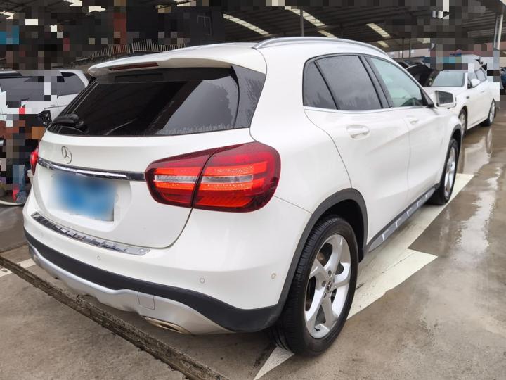 GLA 2019 GLA 200 Dynamic photo 4
