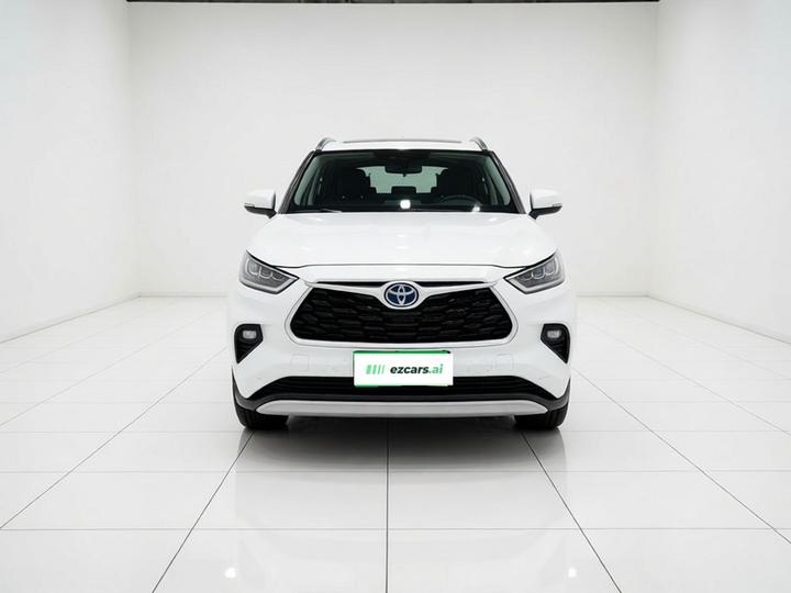 Highlander 2022 Hybrid 2.5L AWD Premium 7-Seater photo 2