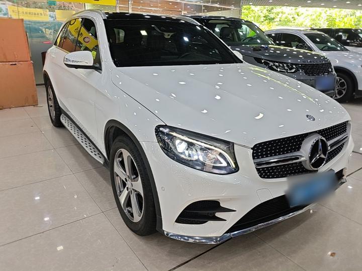GLC 2017 GLC 260 4MATIC Luxury photo 3