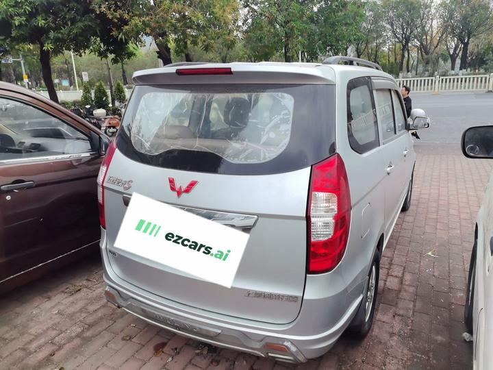 Wuling Hongguang 2014 1.5L S Standard photo 4