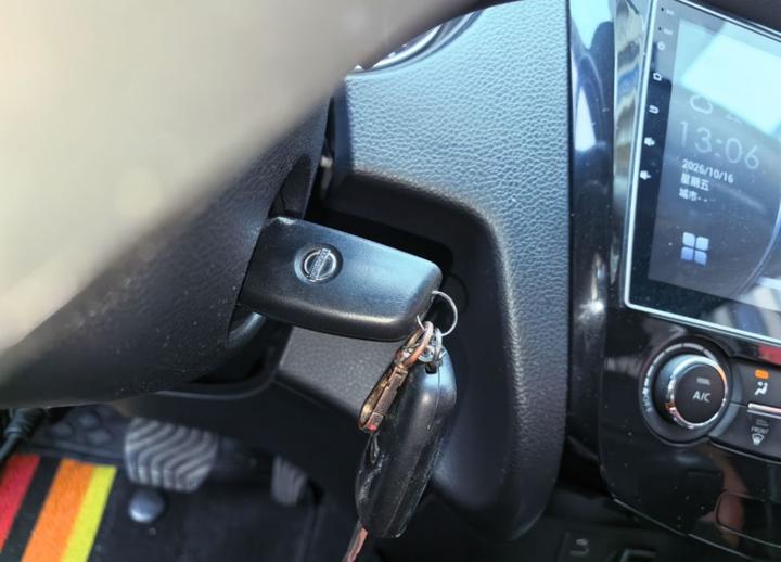 Qashqai 2016 2.0L CVT Elite photo 8