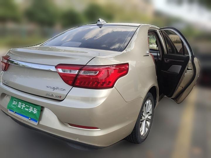 Vision 2020 1.5L CVT photo 6