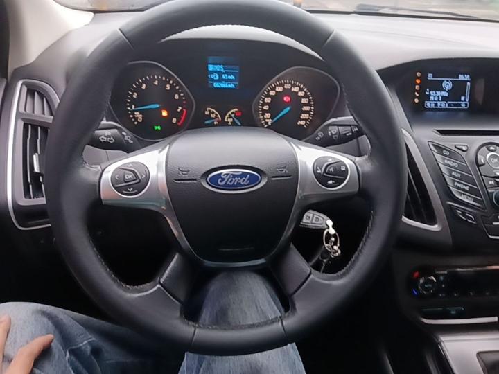 Focus 2012 Sedan 1.6L AT photo 7