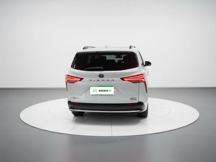 Sienna 2021 2.5L Hybrid Premium photo 3
