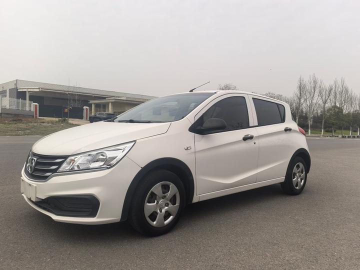 310 2020 1.2L MT Value