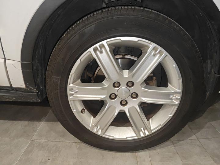 Range Rover Evoque 2015 2.0T 5-Door photo 8