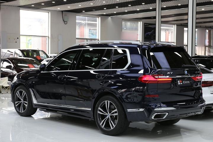 X7 2022 xDrive40i Exclusive M Sport Package photo 3