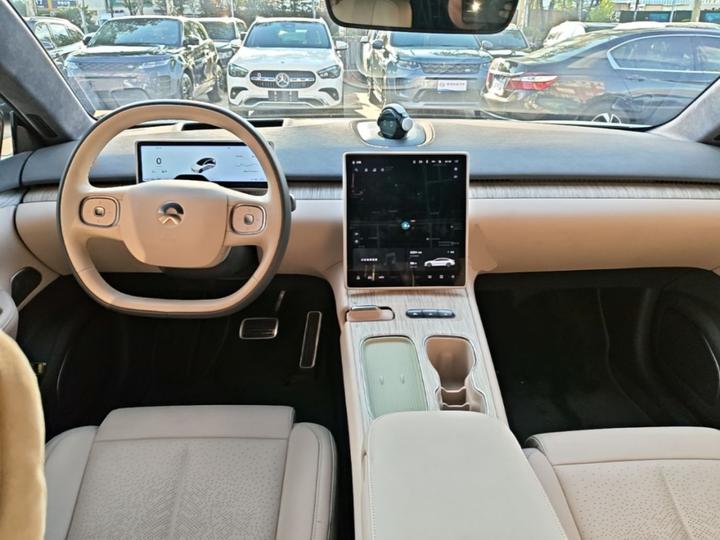 ET7 2024 75kWh Executive photo 5
