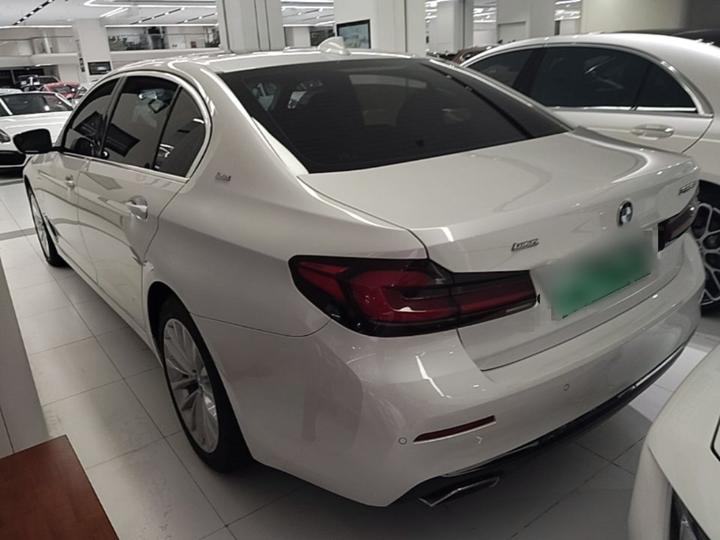 5 Series EV 2021 535Le Luxury photo 4