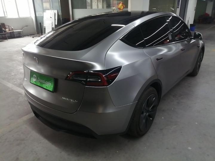 Model Y 2024 RWD photo 6