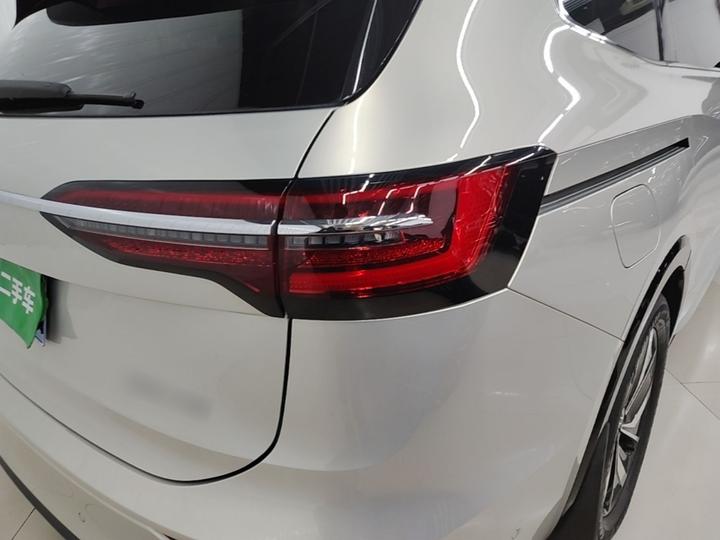 Viloran 2022 380TSI photo 7
